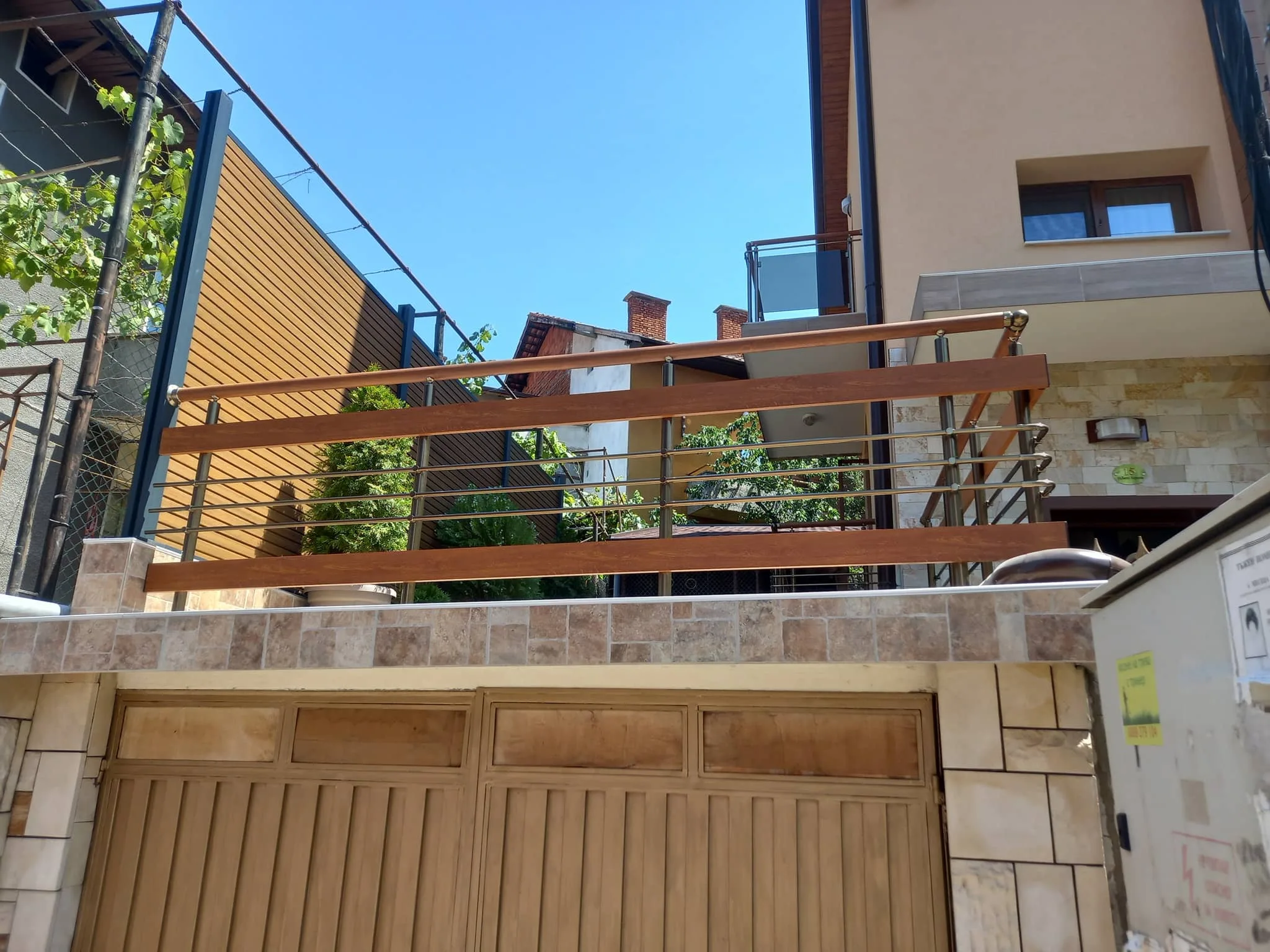 Парапет ВИЛА-микс по поръчка – изработка и монтаж Pernik