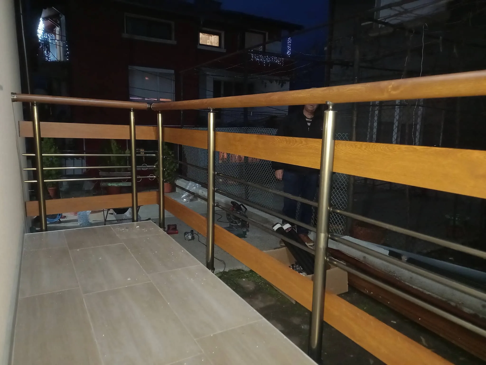 Парапет ВИЛА-микс по поръчка – изработка и монтаж Pernik