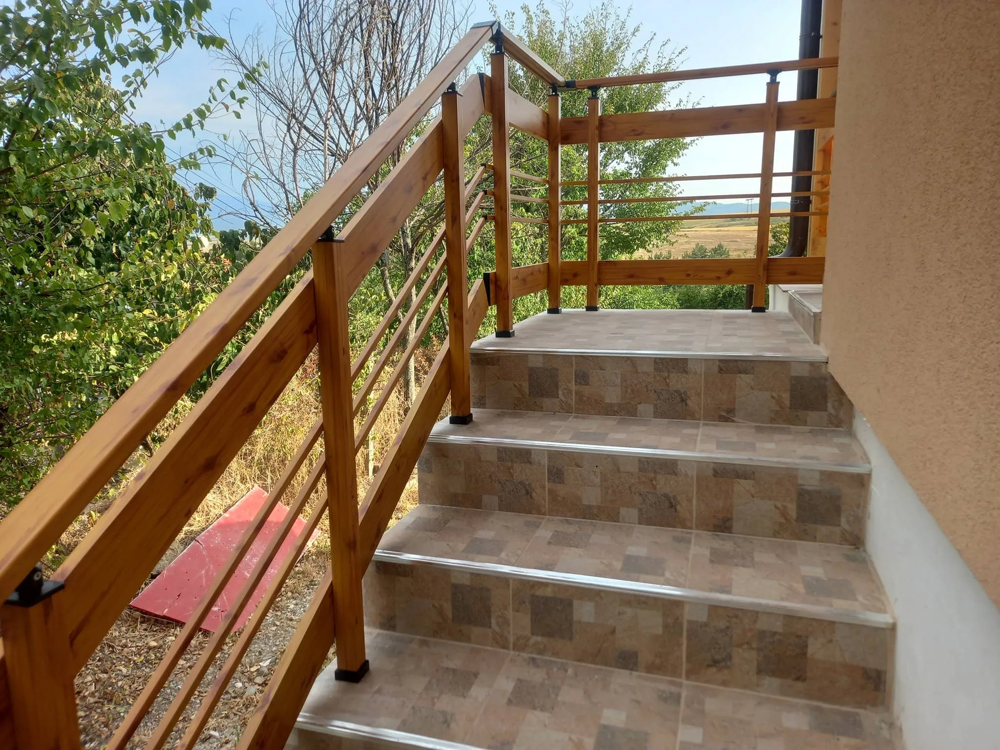 Парапет ВИЛА-микс по поръчка – изработка и монтаж Pernik