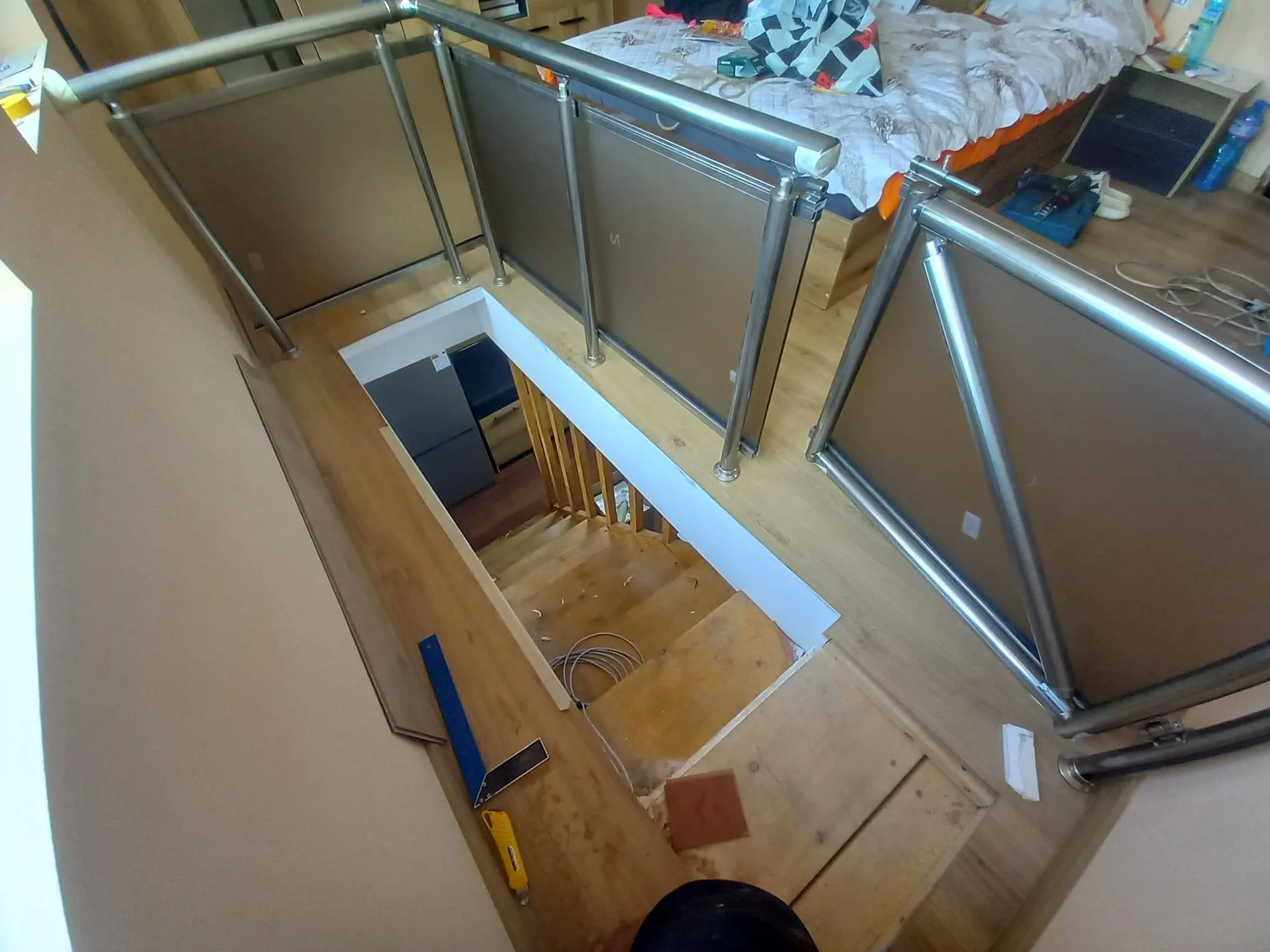 Парапет със стъкло по поръчка – изработка и монтаж