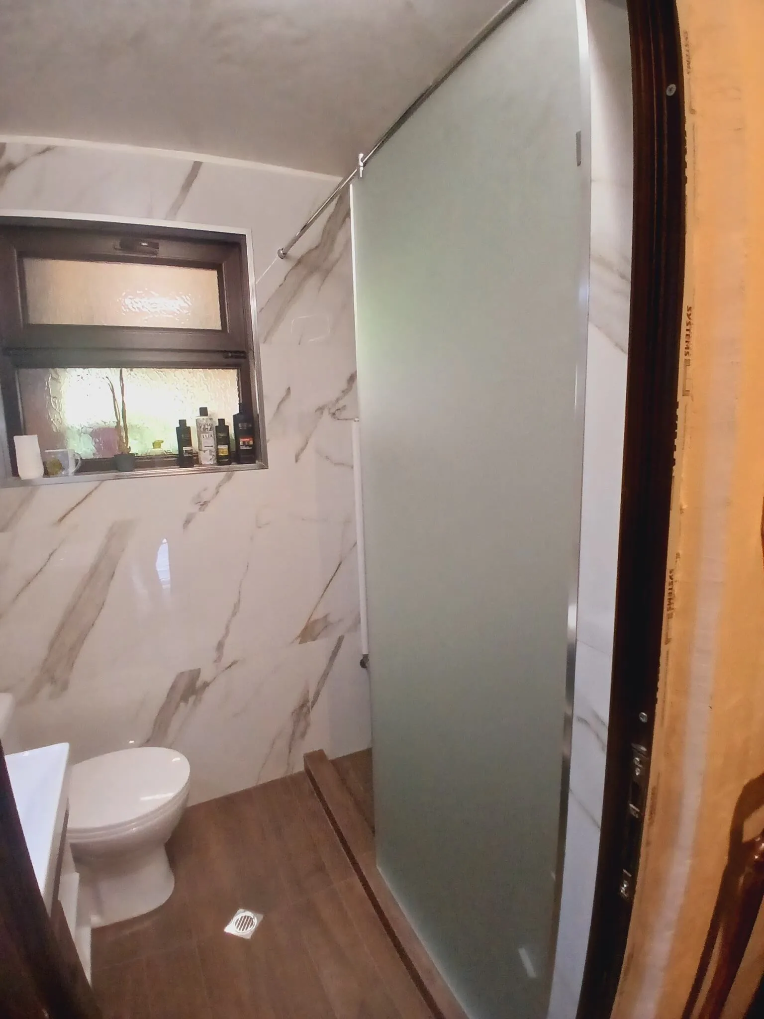 Душ параван врата и стена – Milenkovi 2018