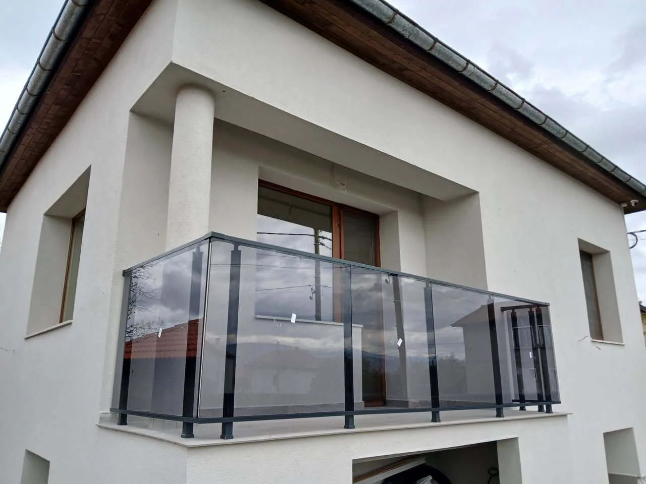 Алуминиев парапет със стъкло – Milenkovi 2018