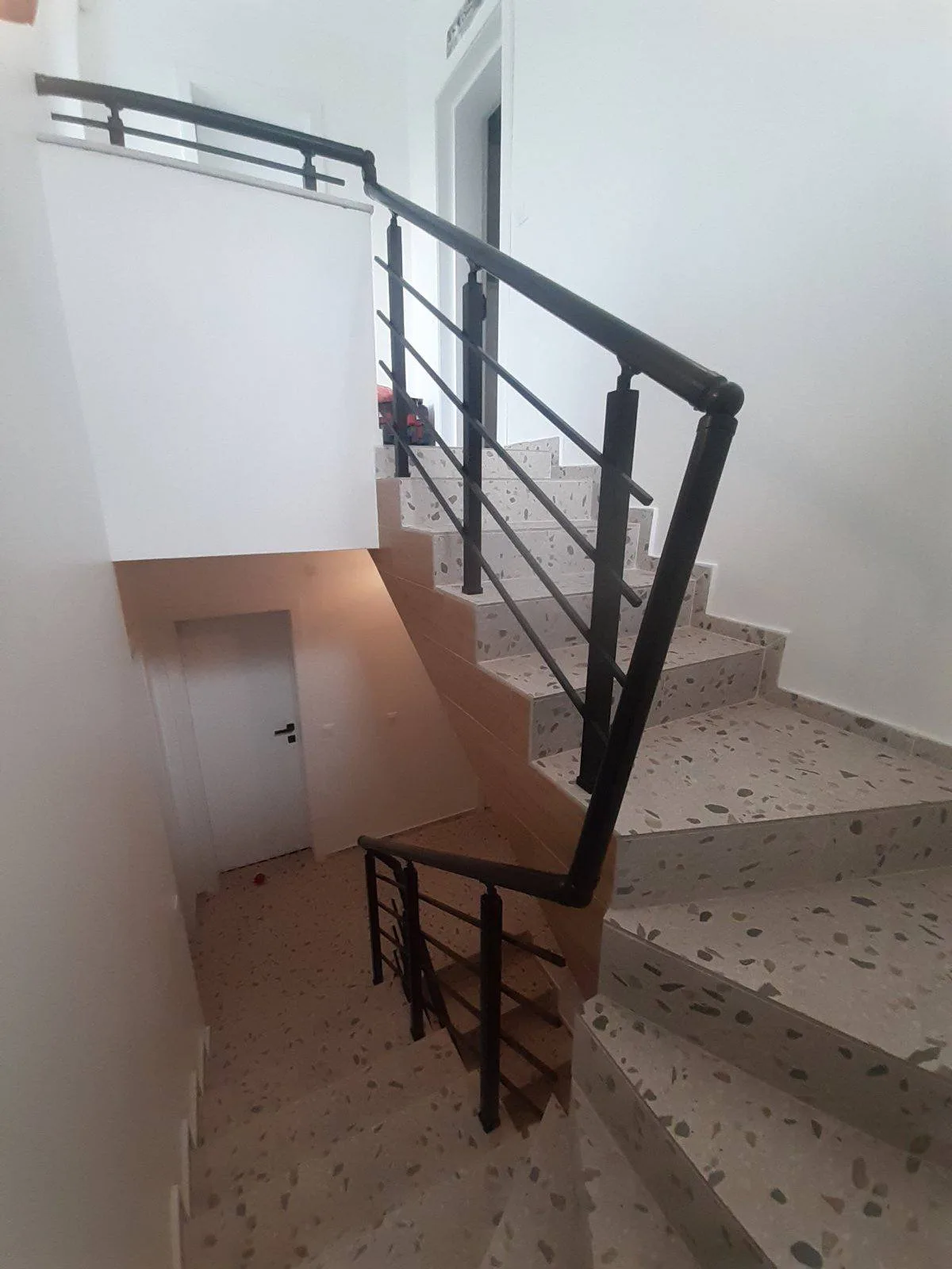 Струнен алуминиев парапет – Milenkovi 2018