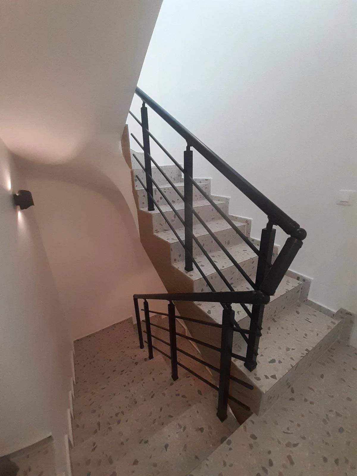 Струнен алуминиев парапет – Milenkovi 2018