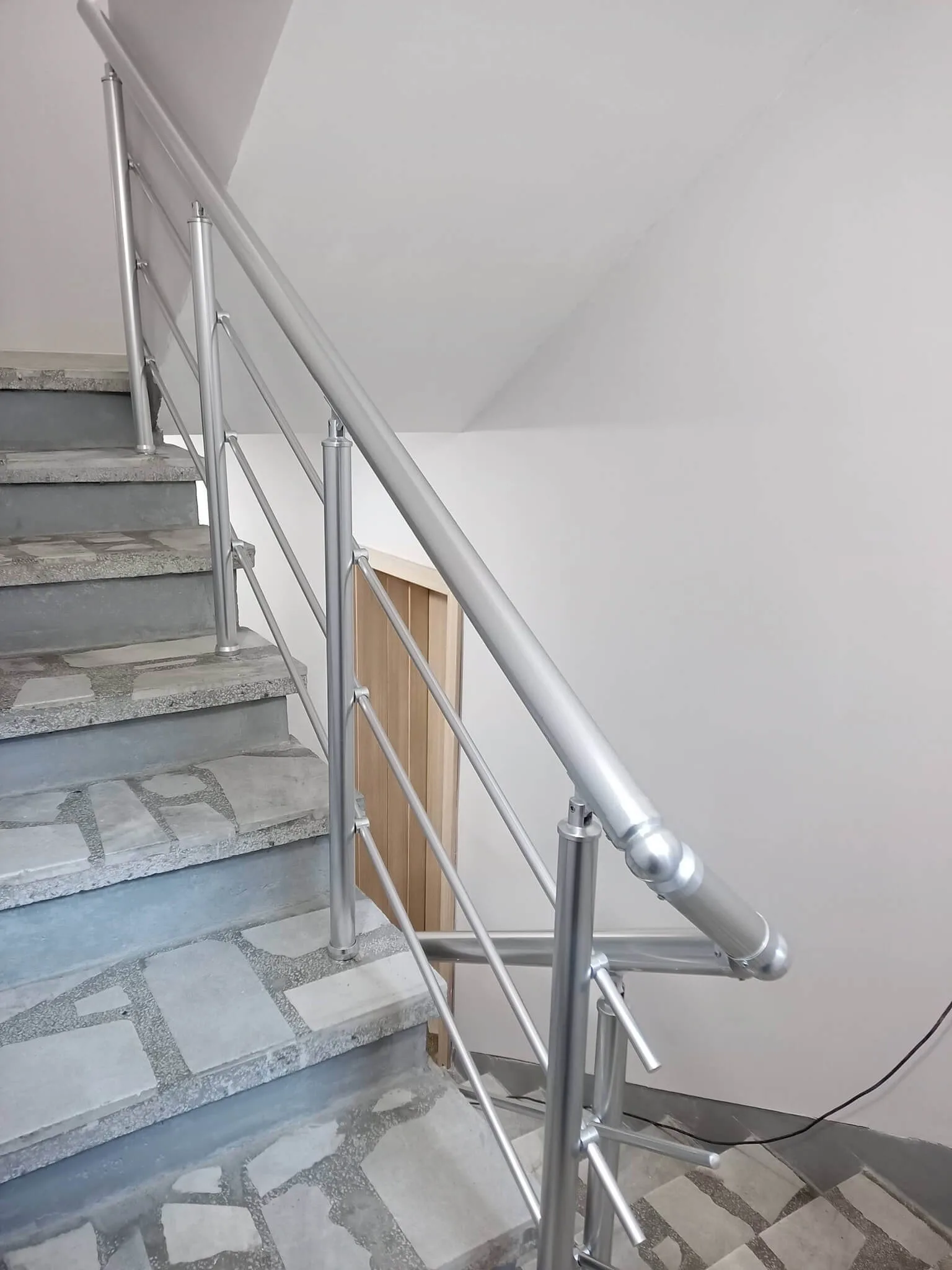 Струнен алуминиев парапет – Milenkovi 2018