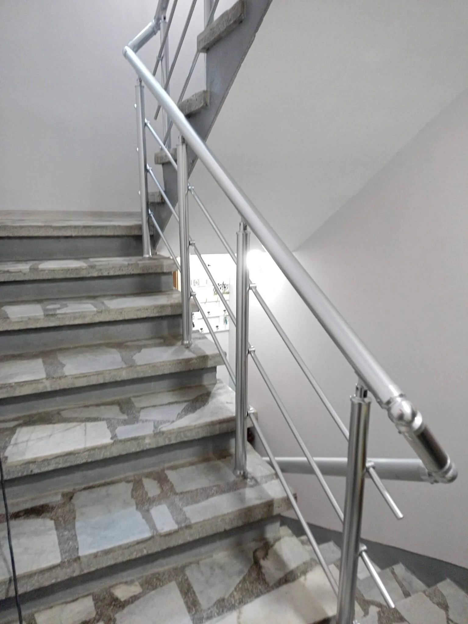 Струнен алуминиев парапет – Milenkovi 2018