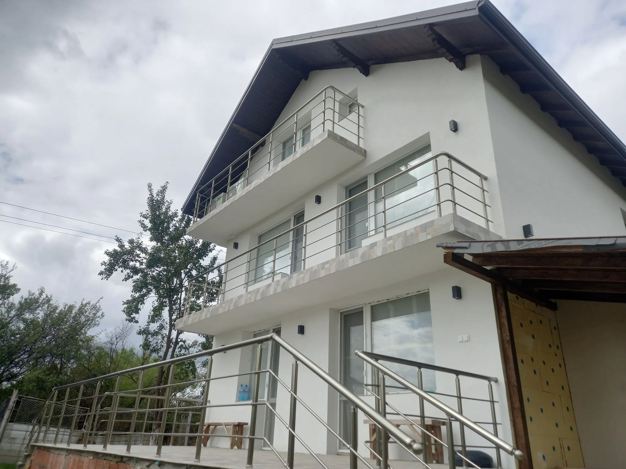 Минимализъм и издръжливост – Milenkovi 2018