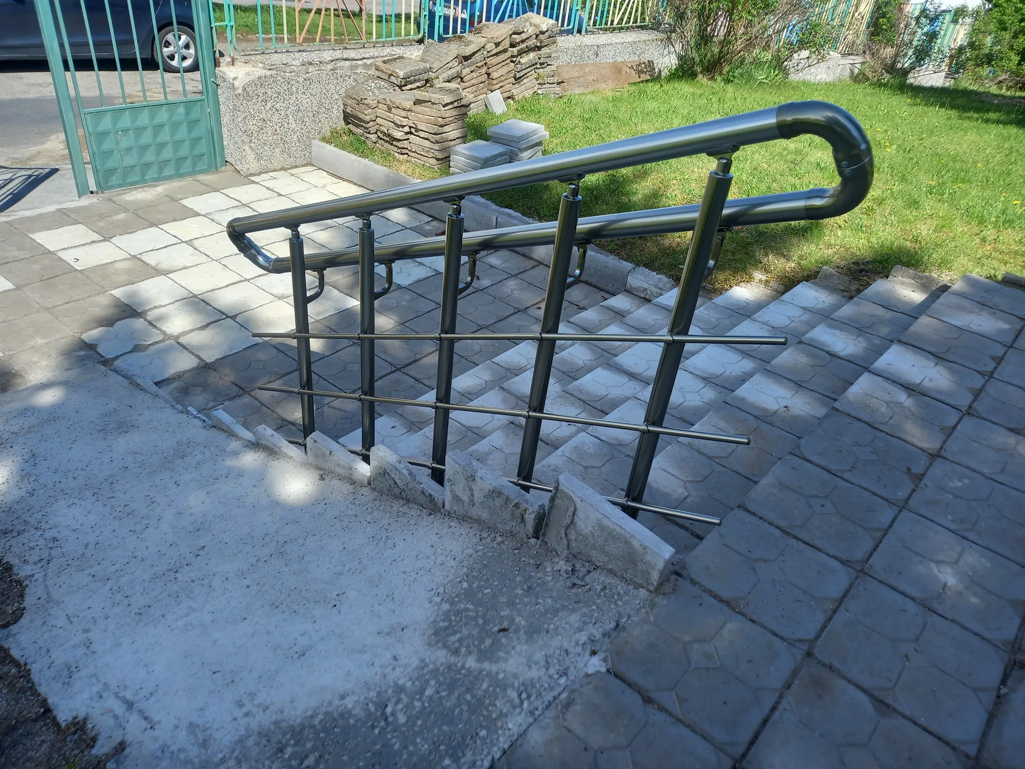 Струнен парапет от алуминий и стомана – изработка и монтаж